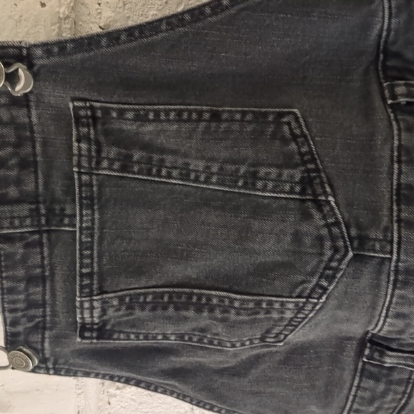 Old Navy Slouchy Straight Non-Stretch Black Jean Short Overalls - Picture 5 of 10